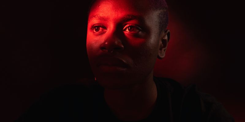 Does Red Light Therapy Help in Macular Degeneration: An Overview